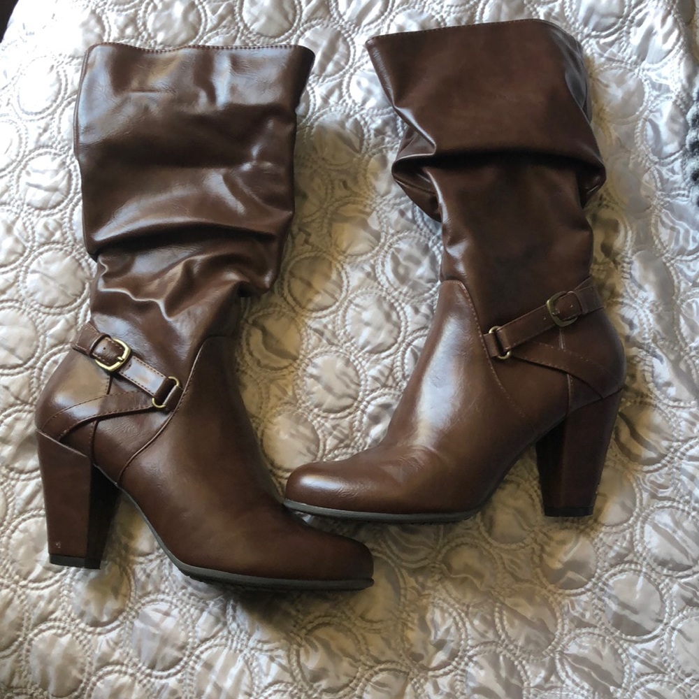 Brown leather heeled boots